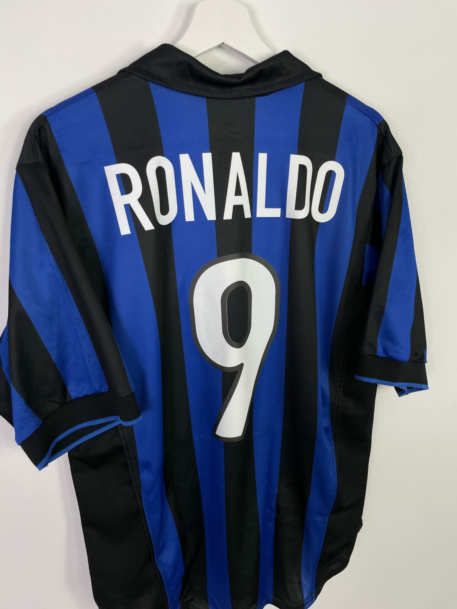 1998-99 Inter Milan home jersey (#9 RONALDO) - M • RB - Classic Soccer