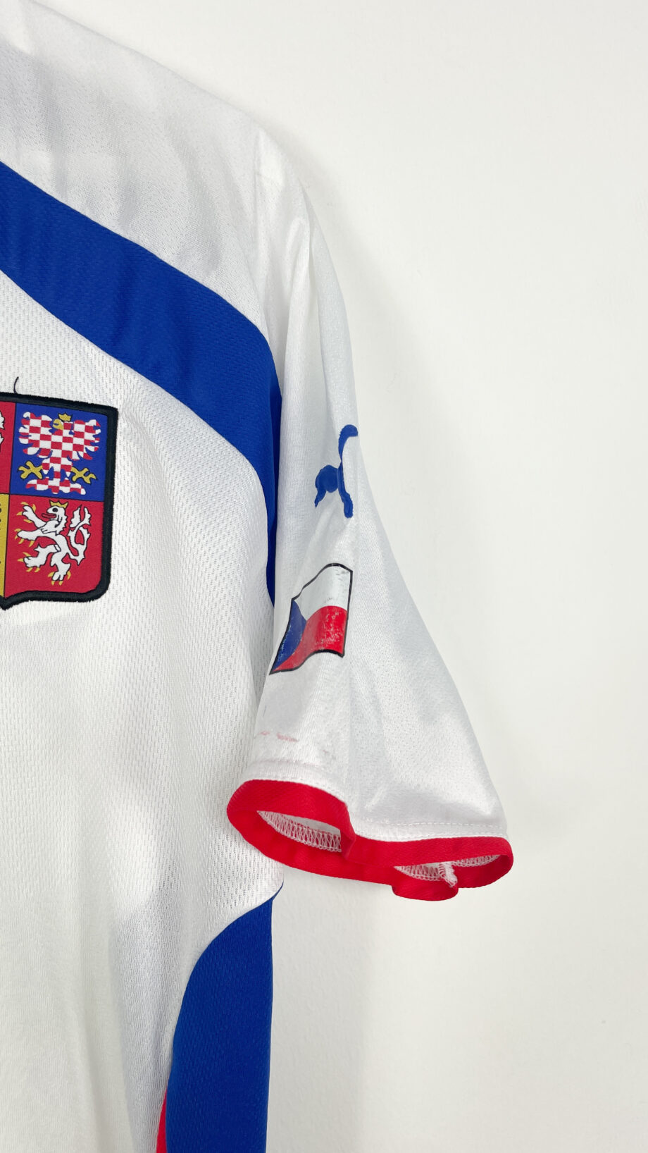 2000-02 CZECH REPUBLIC *MATCH WORN* away jersey (#11 Baroš v. Hungary) - L